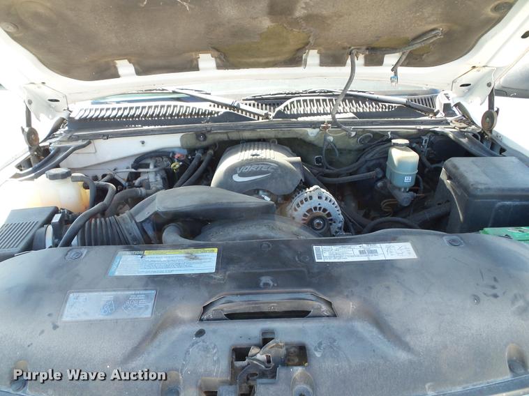 image for item J5741 2001 Chevrolet Suburban K1500 SUV