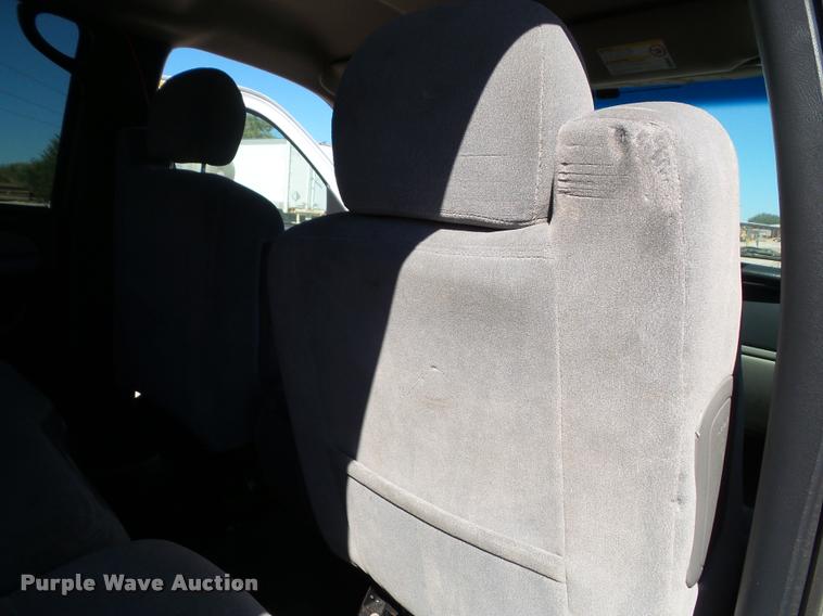 image for item J5741 2001 Chevrolet Suburban K1500 SUV