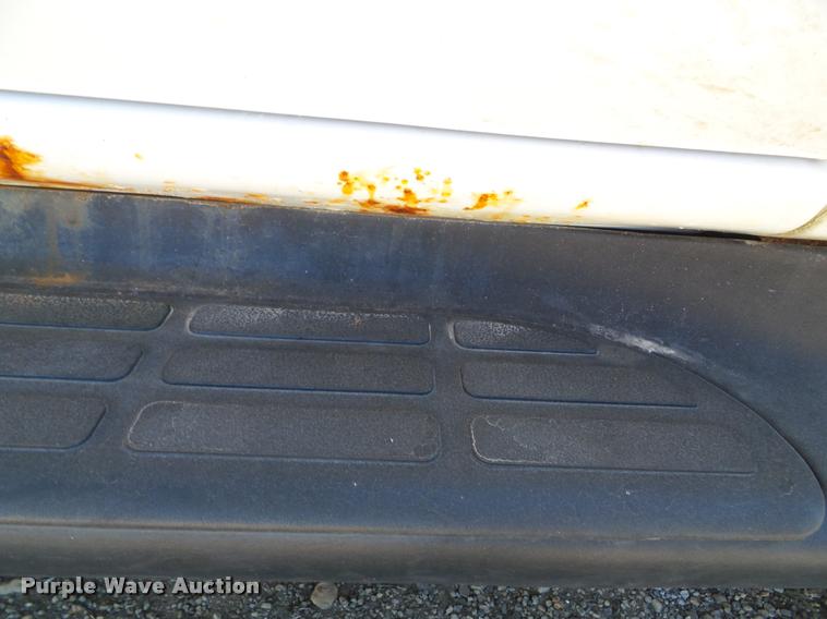 image for item J5741 2001 Chevrolet Suburban K1500 SUV