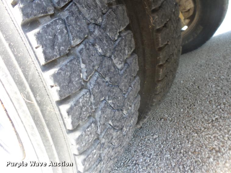 image for item J8730 1997 Blue Bird TC2000 school bus