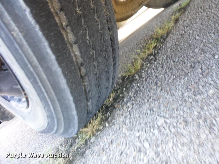 image for item J8730 1997 Blue Bird TC2000 school bus