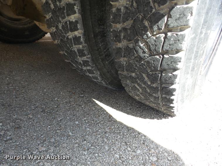 image for item J8731 1993 Blue Bird TC2000 school bus