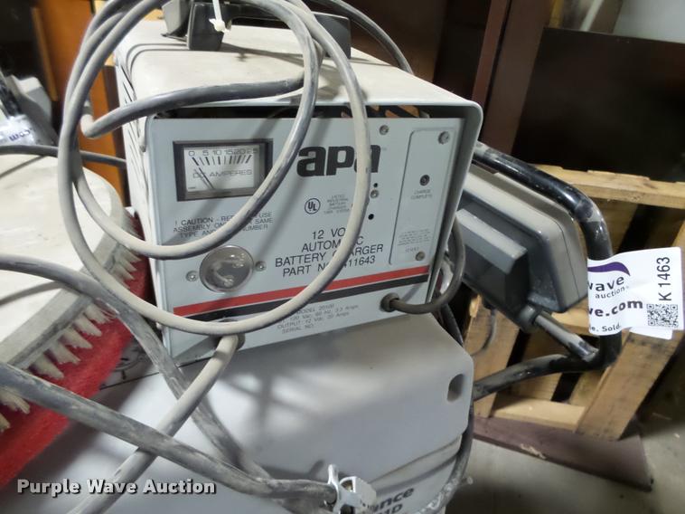 image for item K1463 Advance BA5321 floor scrubber