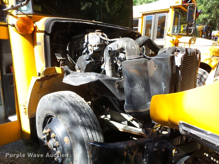 image for item K1467 2004 Freightliner FS65 school bus