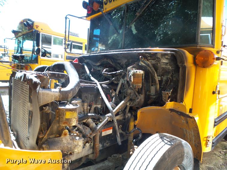 image for item K1467 2004 Freightliner FS65 school bus