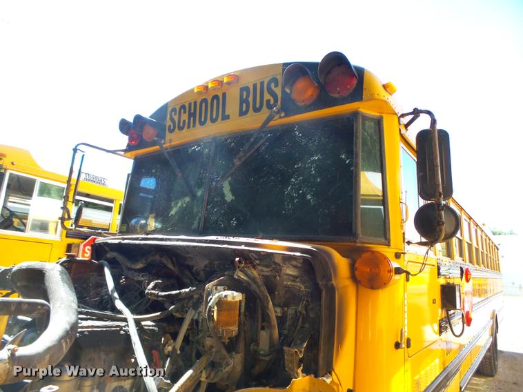 image for item K1467 2004 Freightliner FS65 school bus