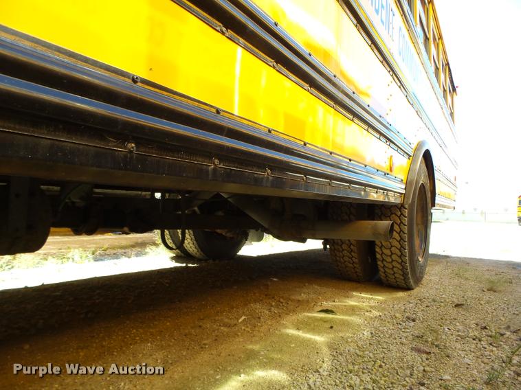 image for item K1467 2004 Freightliner FS65 school bus