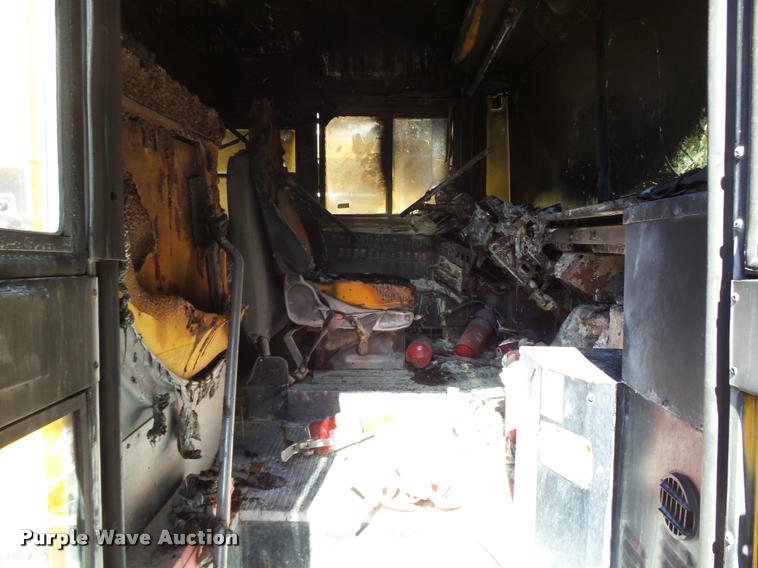 image for item K1467 2004 Freightliner FS65 school bus