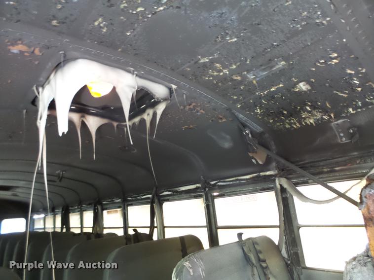 image for item K1467 2004 Freightliner FS65 school bus