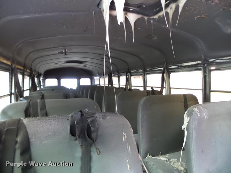 image for item K1467 2004 Freightliner FS65 school bus