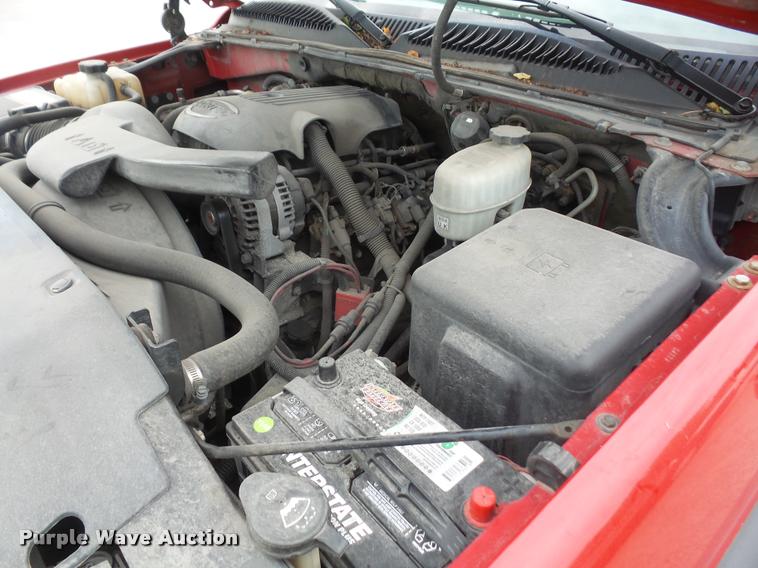 image for item K3575 2005 Chevrolet Suburban 2500 SUV