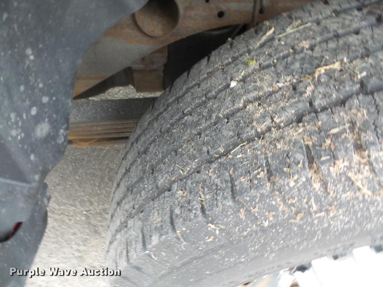 image for item K3575 2005 Chevrolet Suburban 2500 SUV