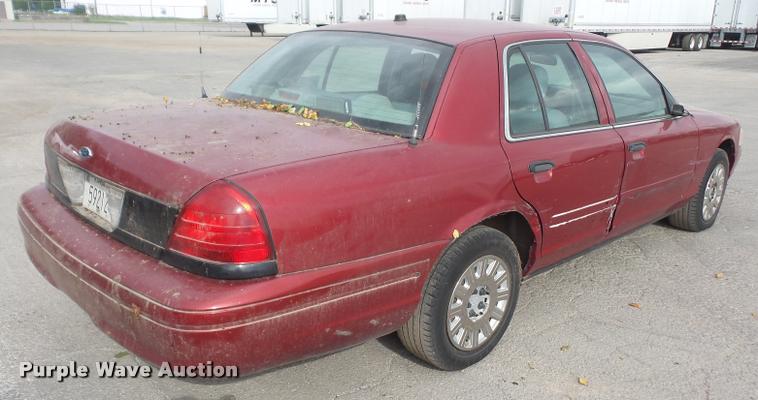 image for item K3576 2003 Ford Crown Victoria Police Interceptor