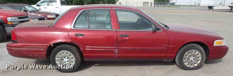 image for item K3576 2003 Ford Crown Victoria Police Interceptor