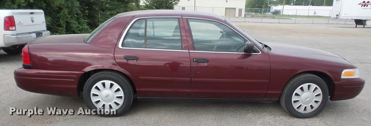 image for item K3577 2007 Ford Crown Victoria Police Interceptor