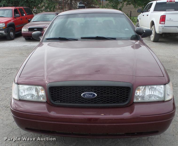 image for item K3577 2007 Ford Crown Victoria Police Interceptor