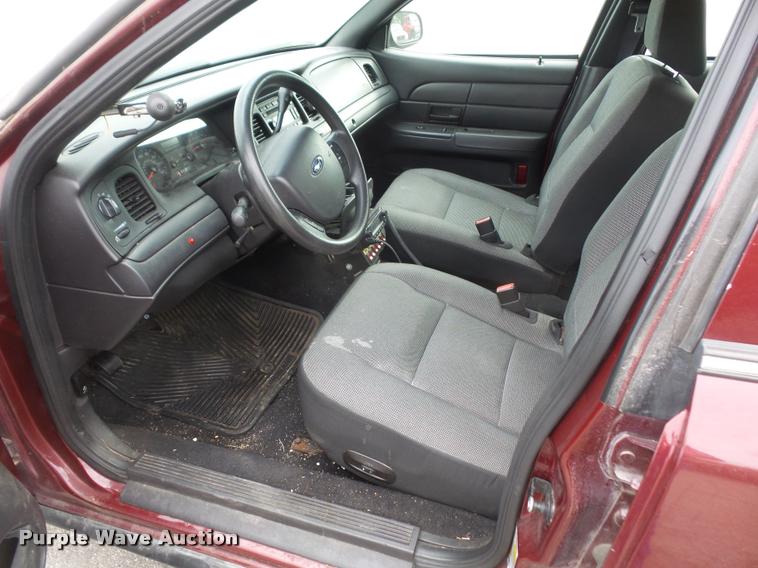 image for item K3577 2007 Ford Crown Victoria Police Interceptor