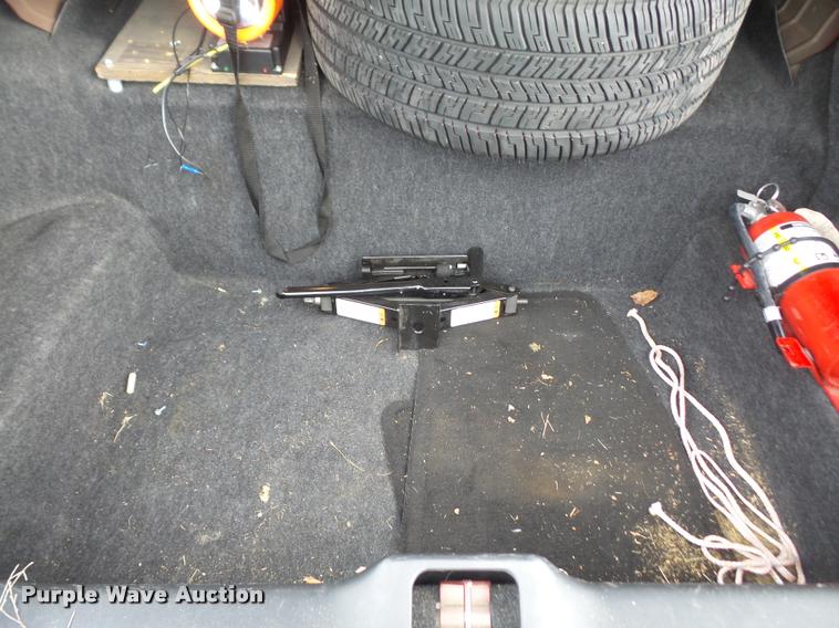 image for item K3577 2007 Ford Crown Victoria Police Interceptor