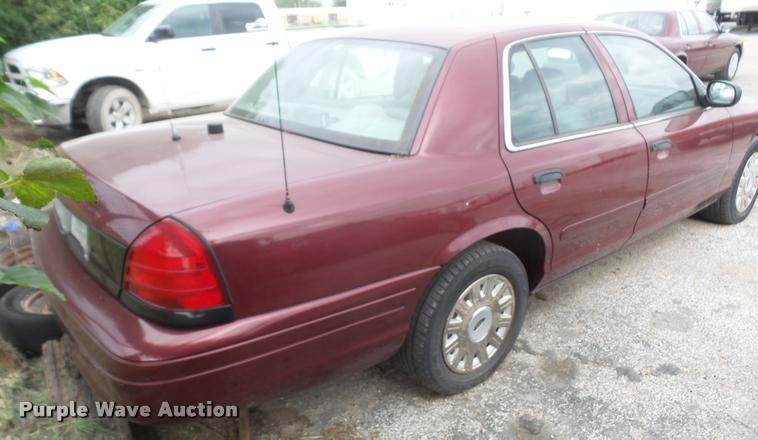 image for item K3578 2005 Ford Crown Victoria Police Interceptor