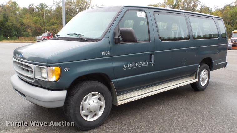 image for item K8135 1997 Ford Club Wagon van