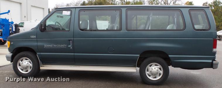 image for item K8135 1997 Ford Club Wagon van