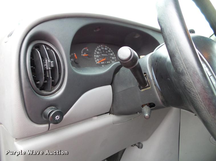 image for item K8135 1997 Ford Club Wagon van