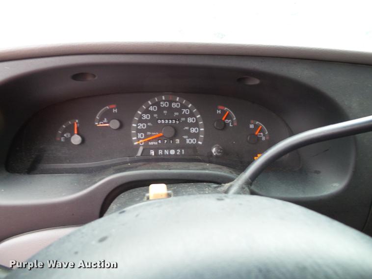 image for item K8135 1997 Ford Club Wagon van