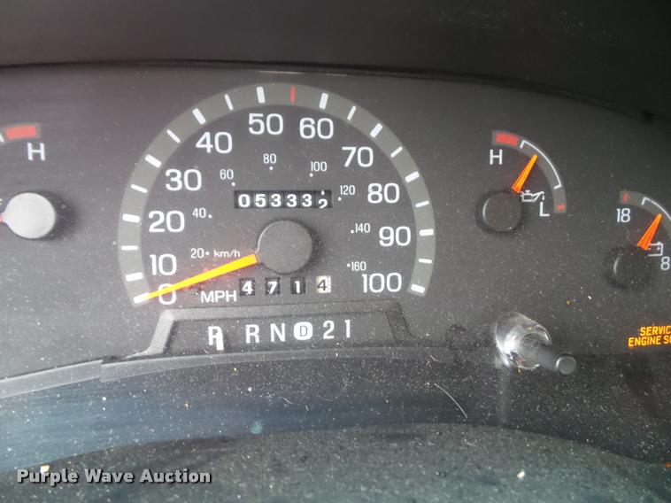 image for item K8135 1997 Ford Club Wagon van