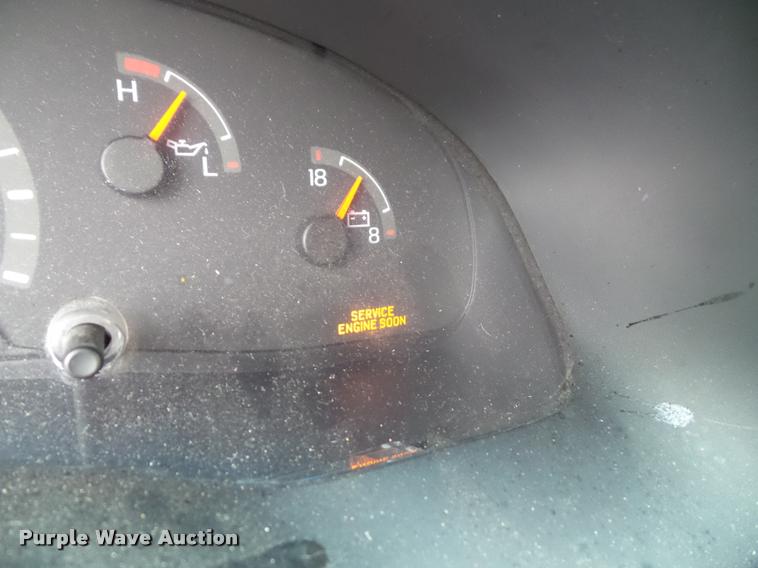 image for item K8135 1997 Ford Club Wagon van