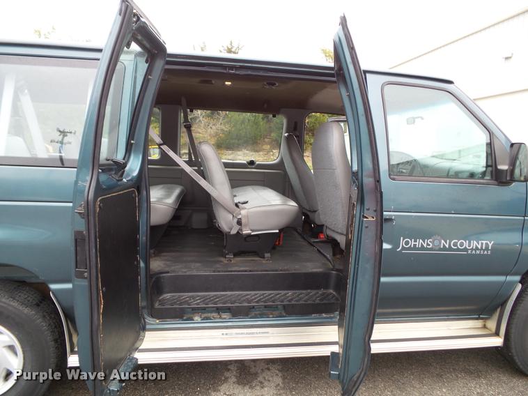 image for item K8135 1997 Ford Club Wagon van