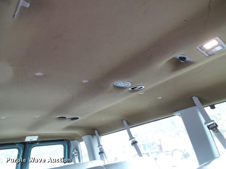 image for item K8135 1997 Ford Club Wagon van