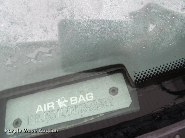 image for item K8135 1997 Ford Club Wagon van