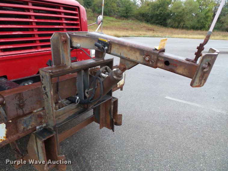 image for item K8136 1999 International 4900 roll-off truck