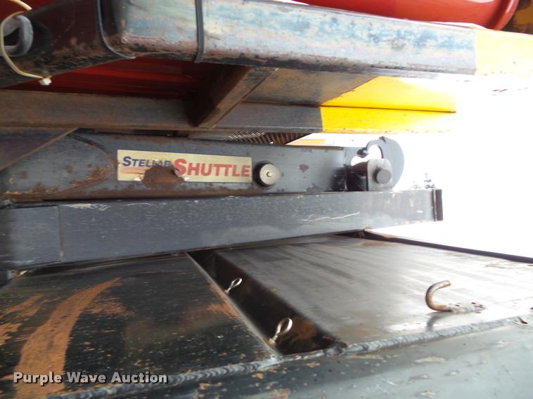 image for item K8136 1999 International 4900 roll-off truck