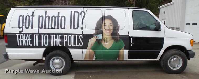 image for item K8151 2005 Ford E350 van