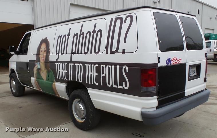 image for item K8151 2005 Ford E350 van