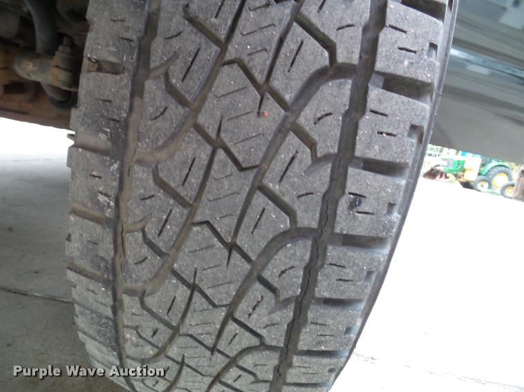 image for item K8151 2005 Ford E350 van