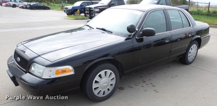 image for item K8152 2006 Ford Crown Victoria Police Interceptor