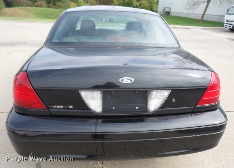 image for item K8152 2006 Ford Crown Victoria Police Interceptor