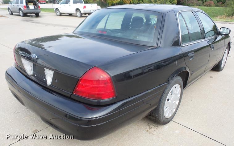 image for item K8152 2006 Ford Crown Victoria Police Interceptor