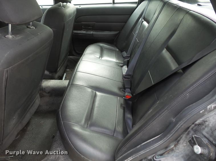 image for item K8152 2006 Ford Crown Victoria Police Interceptor