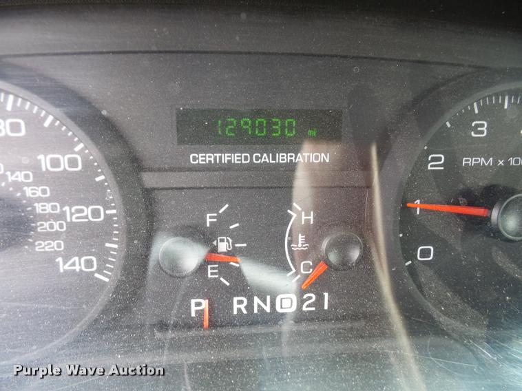 image for item K8152 2006 Ford Crown Victoria Police Interceptor