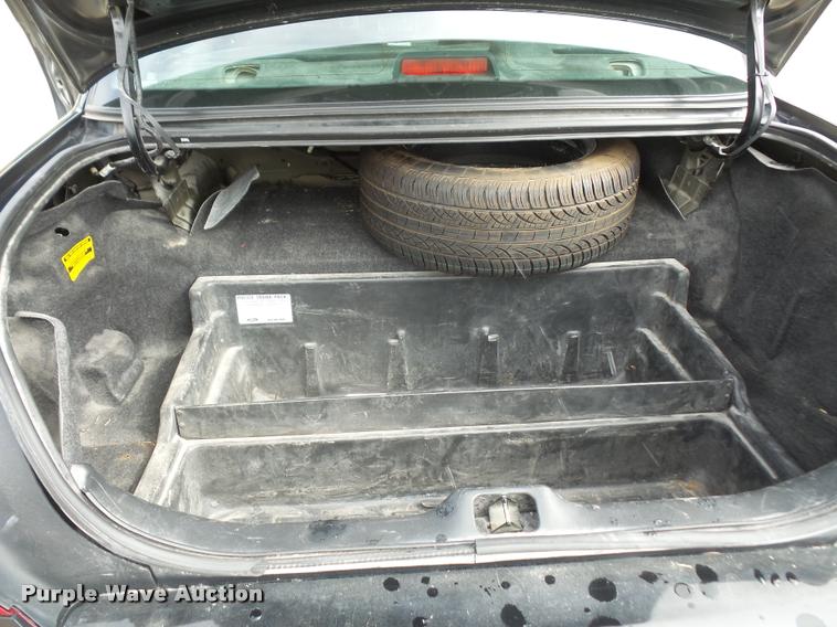 image for item K8152 2006 Ford Crown Victoria Police Interceptor