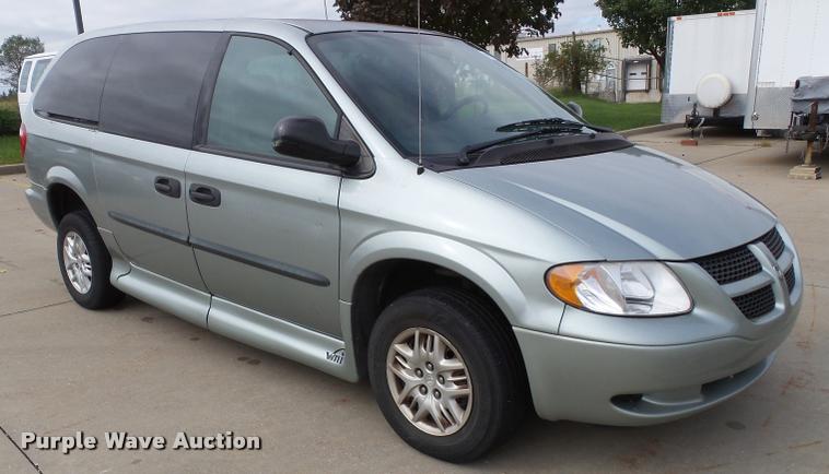 image for item K8156 2004 Dodge Grand Caravan van