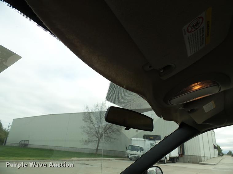 image for item K8156 2004 Dodge Grand Caravan van