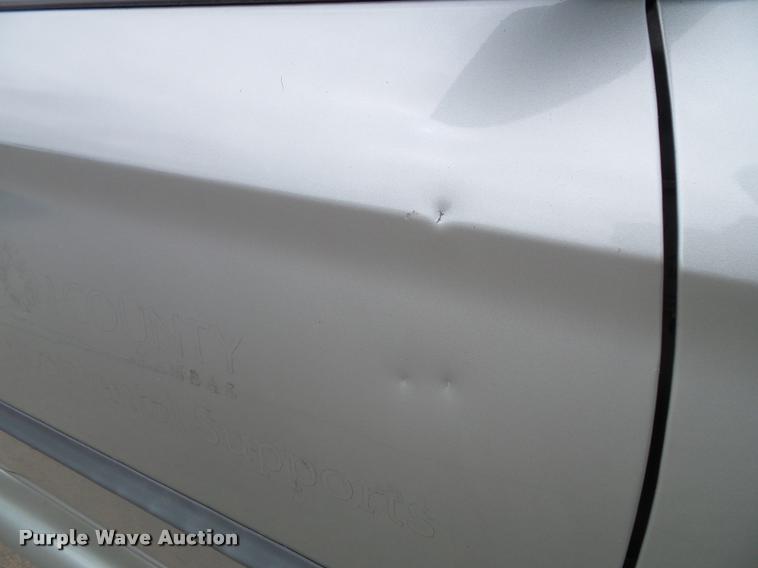 image for item K8156 2004 Dodge Grand Caravan van