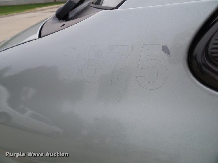 image for item K8156 2004 Dodge Grand Caravan van