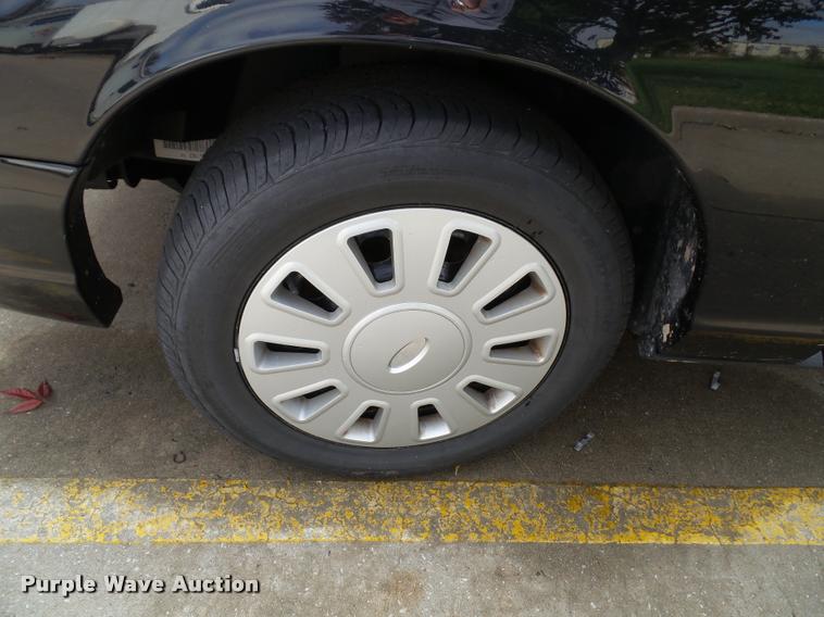 image for item K8158 2008 Ford Crown Victoria Police Interceptor