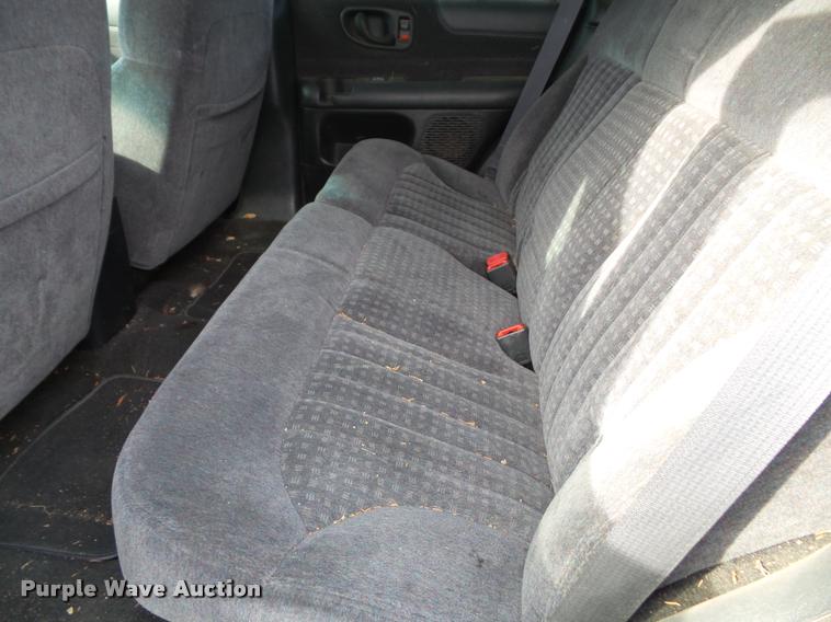 image for item K8162 1999 Chevrolet Blazer SUV