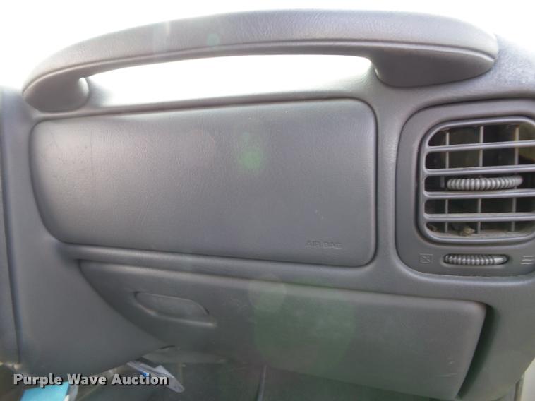 image for item K8162 1999 Chevrolet Blazer SUV